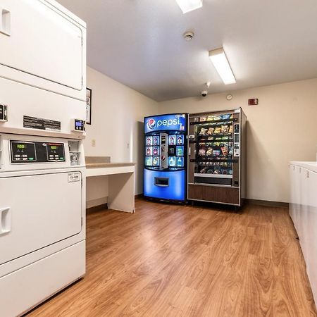 Hometowne Studios By Red Roof Fresno - West Екстер'єр фото