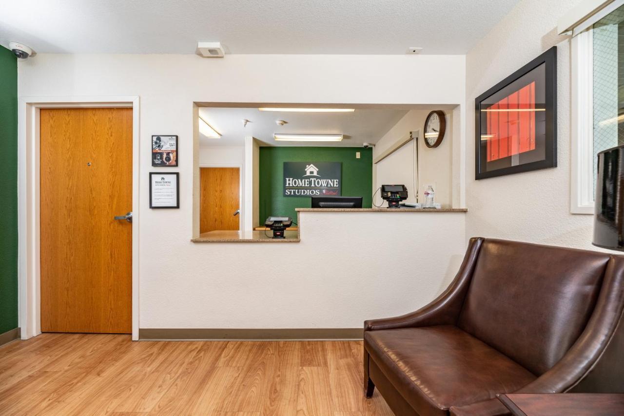 Hometowne Studios By Red Roof Fresno - West Екстер'єр фото